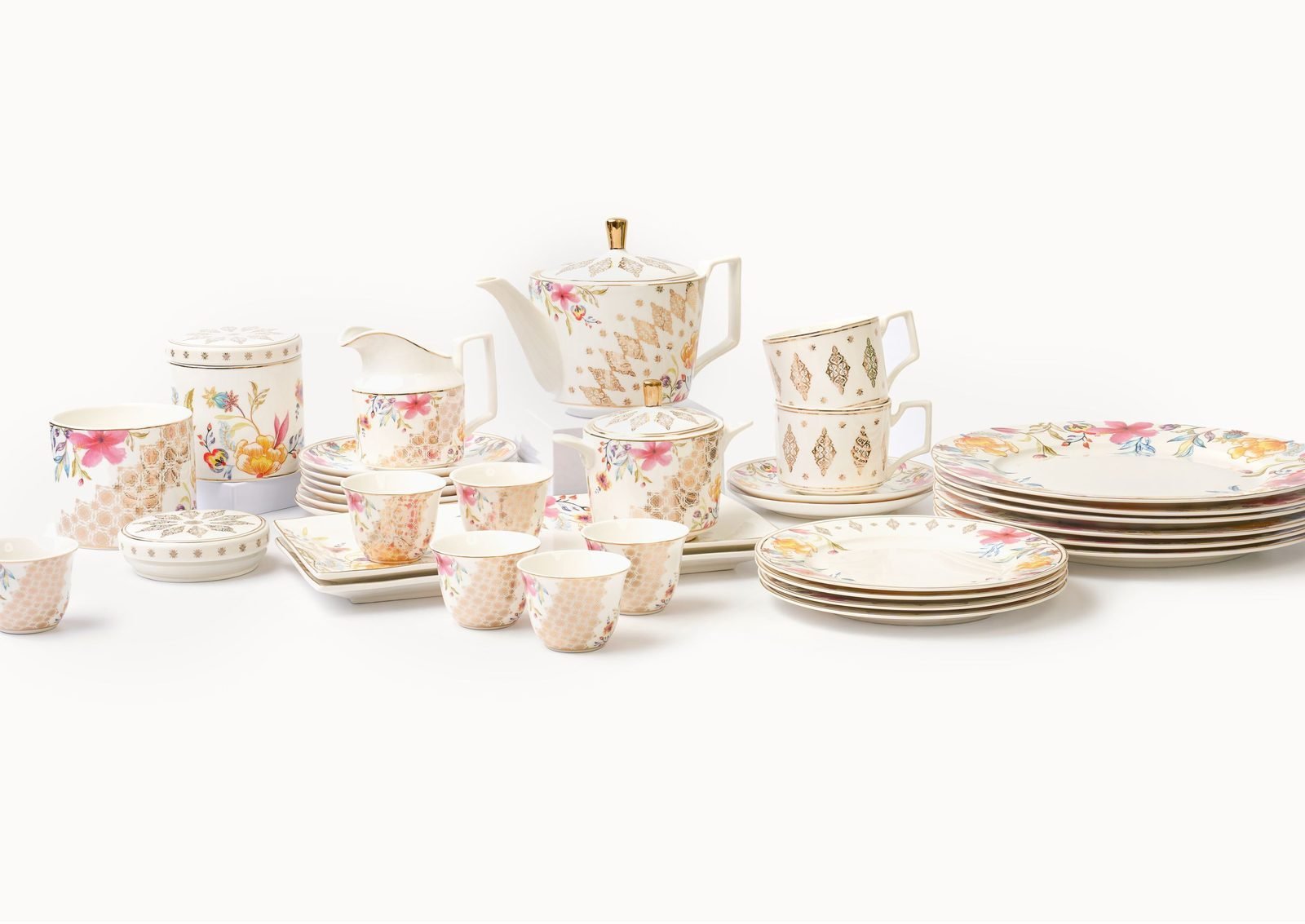 The Royal Songket Collection by Casa Aseana, fine porcelain tableware and teaware with gold detailing